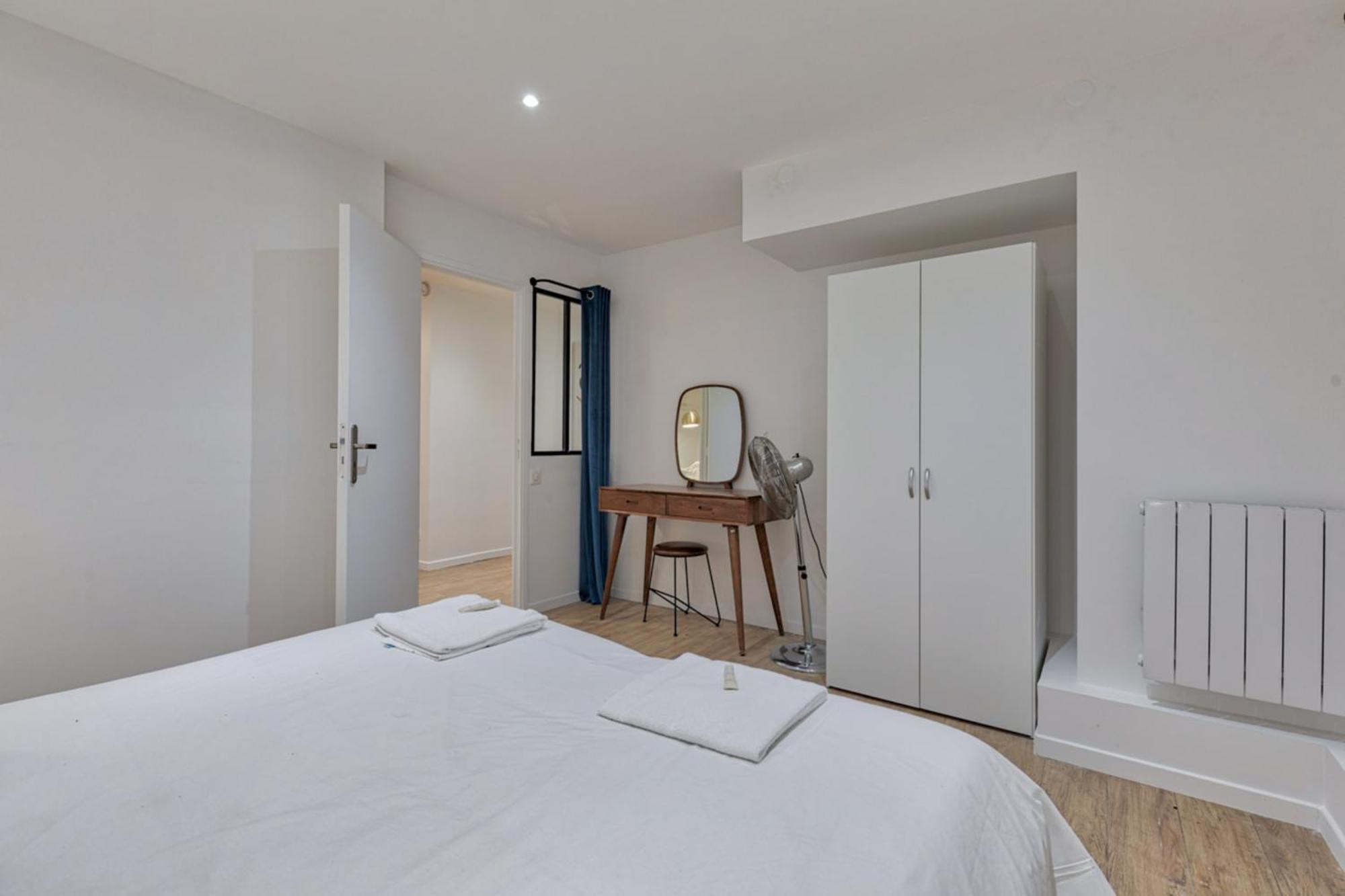 Residence Villette - Buttes Chaumont Botzaris Paris Bagian luar foto