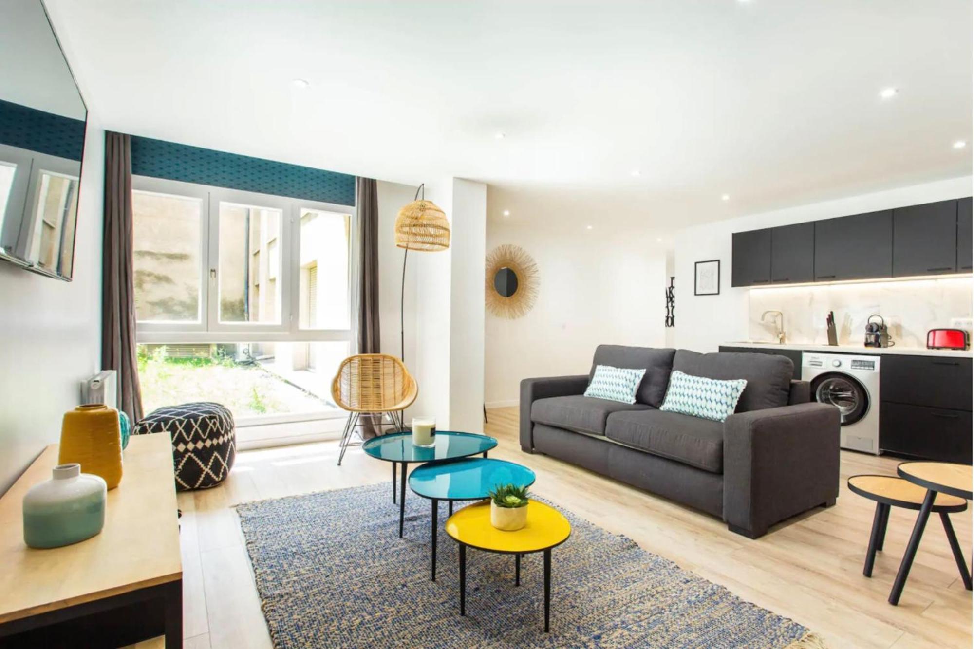 Residence Villette - Buttes Chaumont Botzaris Paris Bagian luar foto